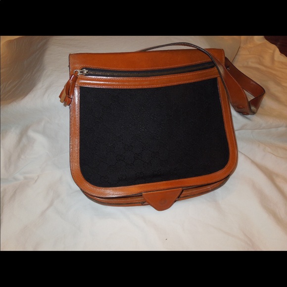 Gucci Saddle Bag - Picture 1 of 3